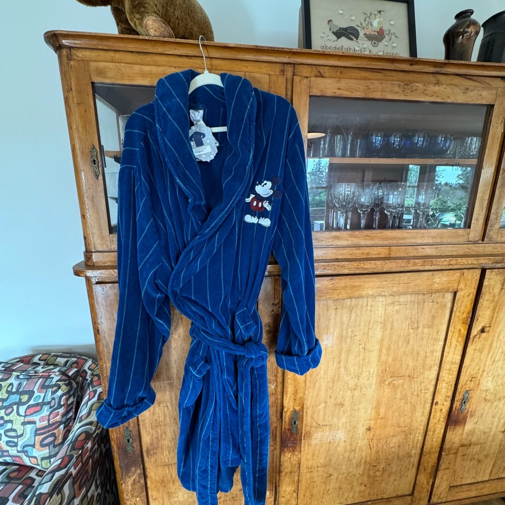 Disney Mickey Mouse 2XL Blue Plush Towel or Robe